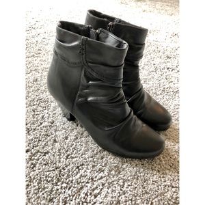 Blondo Women’s Ankle Boots